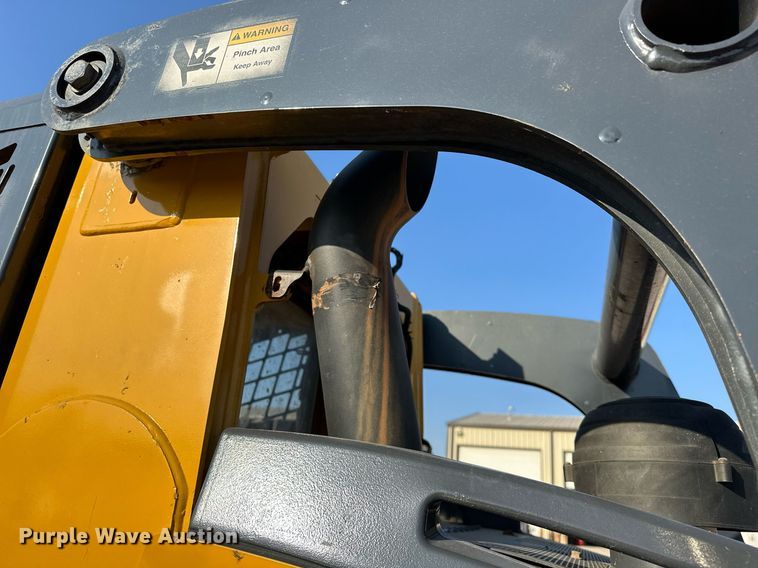 image for item EJ4896 2015 John Deere 333E tracked skid steer loader