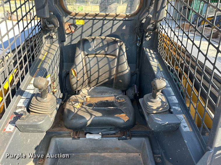 image for item EJ4896 2015 John Deere 333E tracked skid steer loader