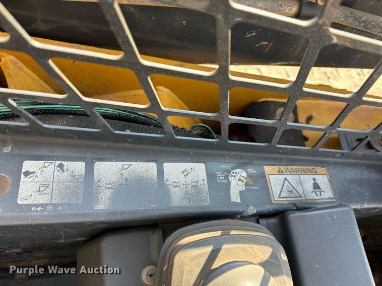 image for item EJ4896 2015 John Deere 333E tracked skid steer loader