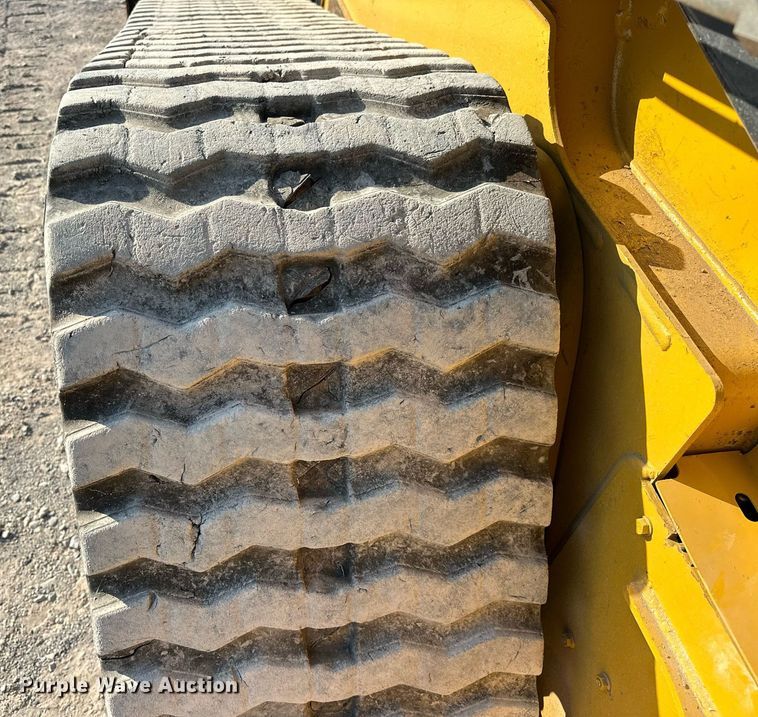 image for item EJ4896 2015 John Deere 333E tracked skid steer loader