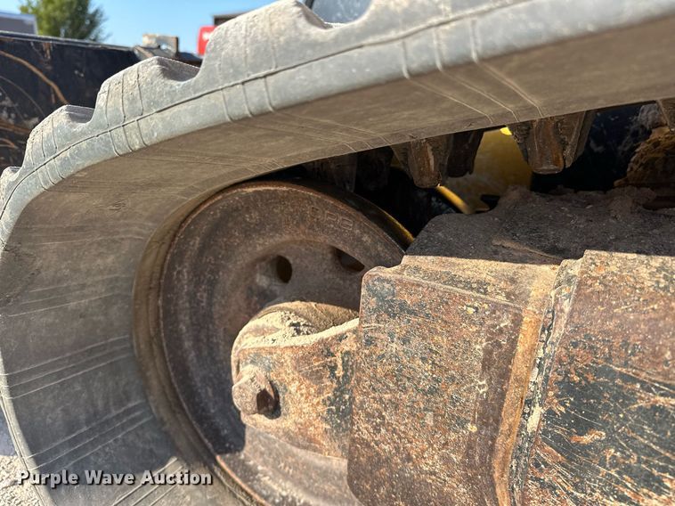 image for item EJ4896 2015 John Deere 333E tracked skid steer loader