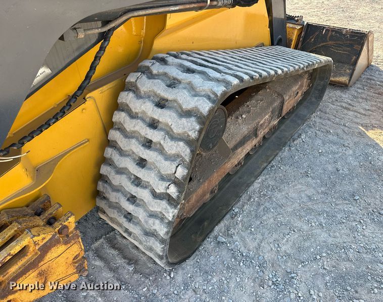 image for item EJ4896 2015 John Deere 333E tracked skid steer loader