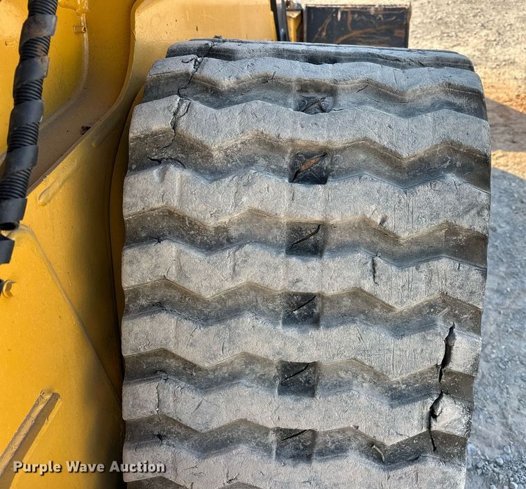 image for item EJ4896 2015 John Deere 333E tracked skid steer loader