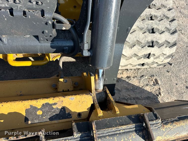 image for item EJ4897 2019 John Deere 333G tracked skid steer loader