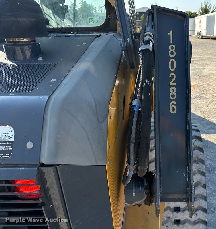 image for item EJ4897 2019 John Deere 333G tracked skid steer loader