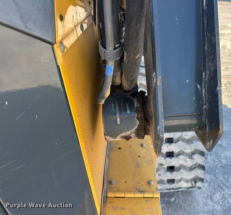 image for item EJ4897 2019 John Deere 333G tracked skid steer loader