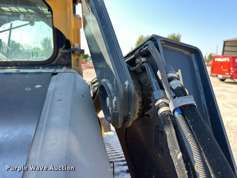 image for item EJ4897 2019 John Deere 333G tracked skid steer loader