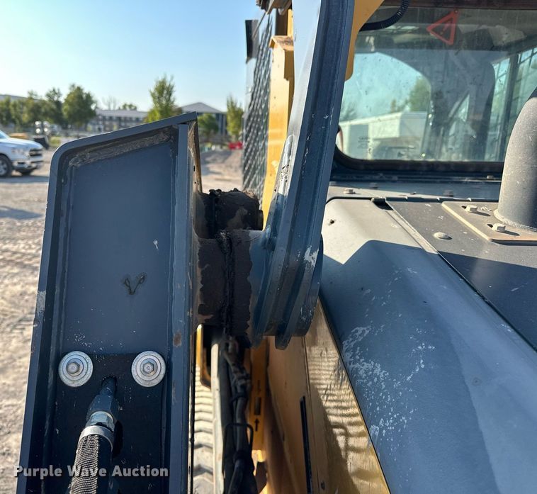 image for item EJ4897 2019 John Deere 333G tracked skid steer loader