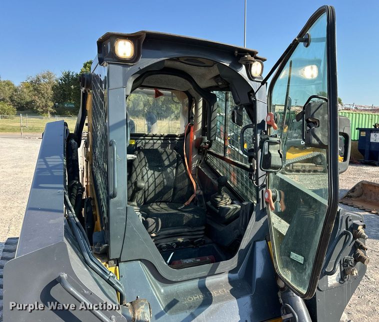 image for item EJ4897 2019 John Deere 333G tracked skid steer loader