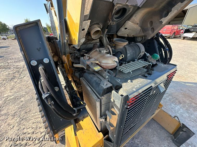 image for item EJ4897 2019 John Deere 333G tracked skid steer loader