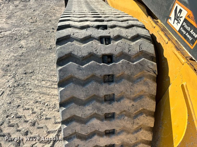 image for item EJ4897 2019 John Deere 333G tracked skid steer loader