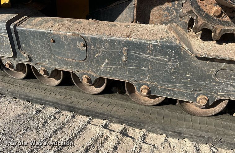 image for item EJ4897 2019 John Deere 333G tracked skid steer loader