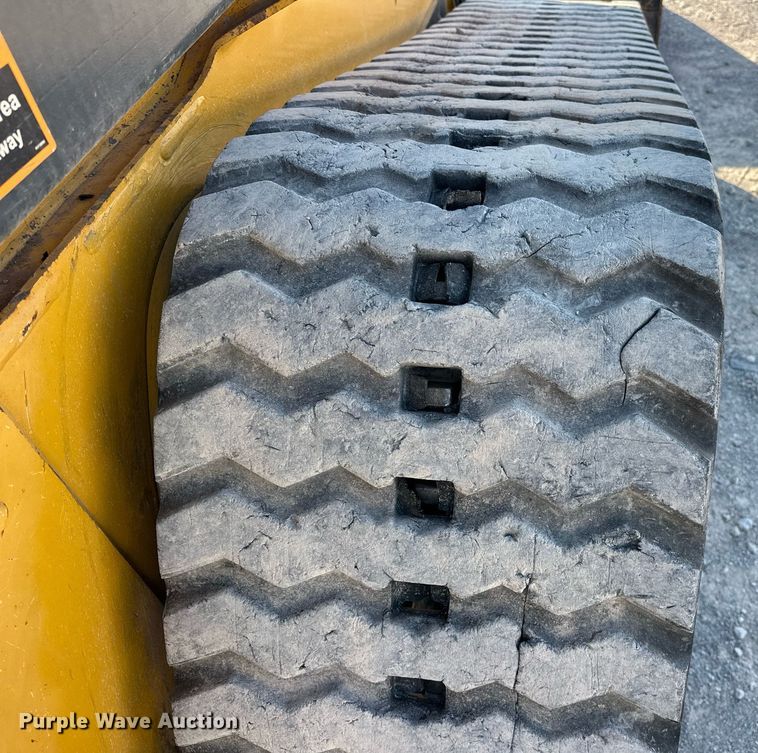 image for item EJ4897 2019 John Deere 333G tracked skid steer loader