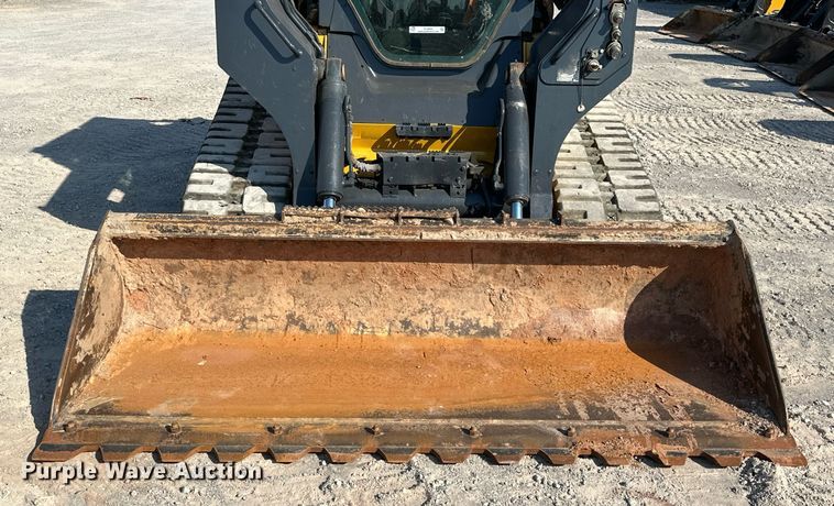 image for item EJ4898 2019 John Deere 333G tracked skid steer loader