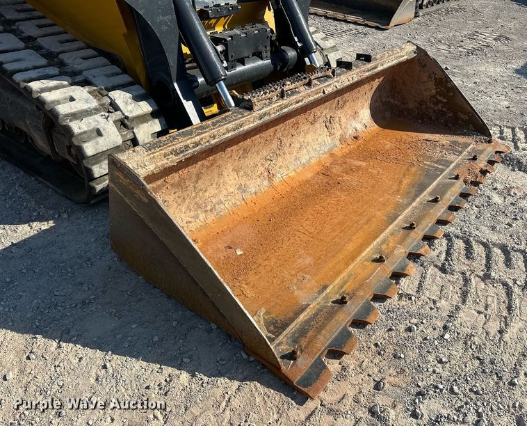image for item EJ4898 2019 John Deere 333G tracked skid steer loader