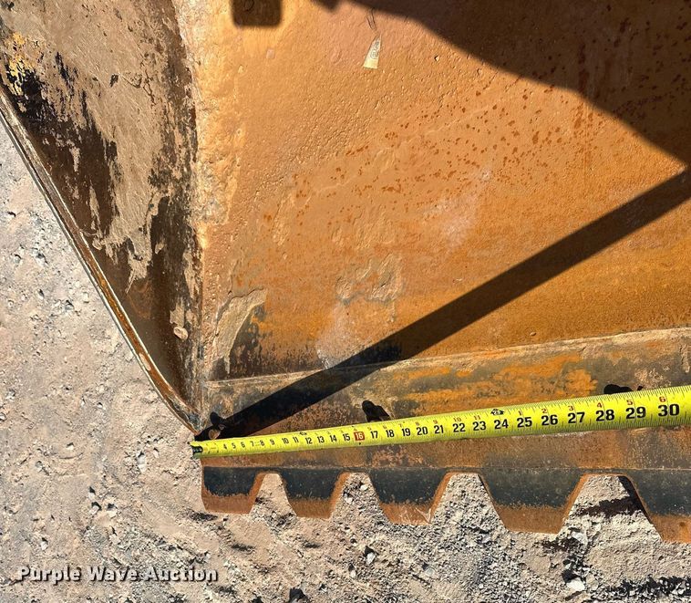 image for item EJ4898 2019 John Deere 333G tracked skid steer loader