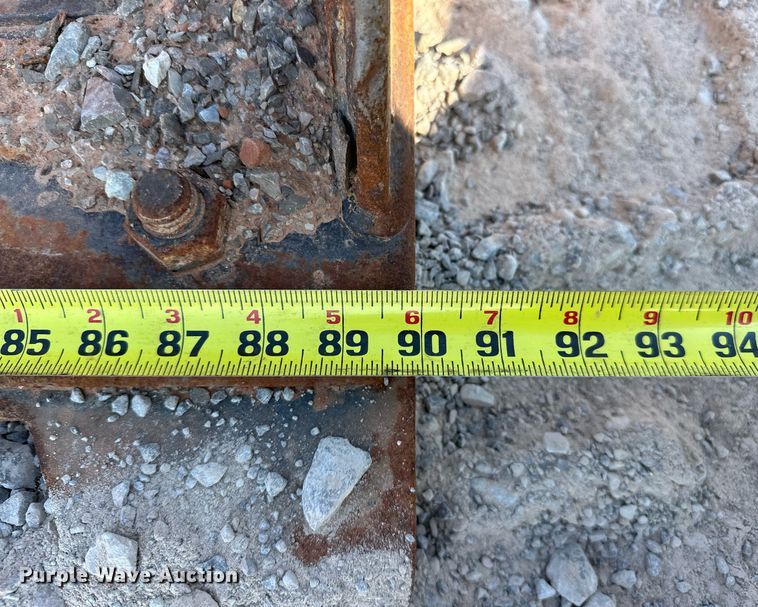 image for item EJ4898 2019 John Deere 333G tracked skid steer loader