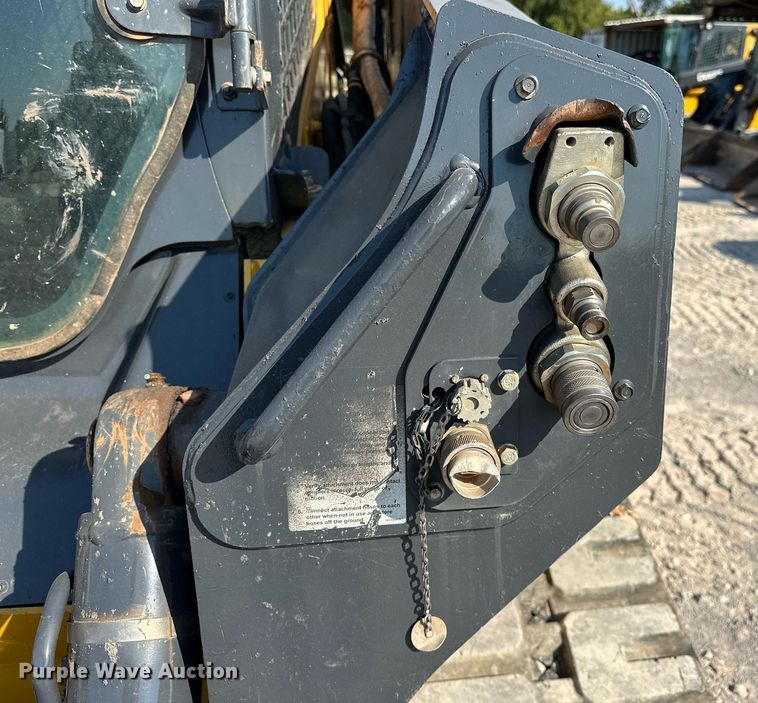 image for item EJ4898 2019 John Deere 333G tracked skid steer loader