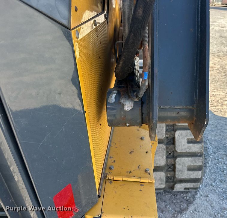 image for item EJ4898 2019 John Deere 333G tracked skid steer loader