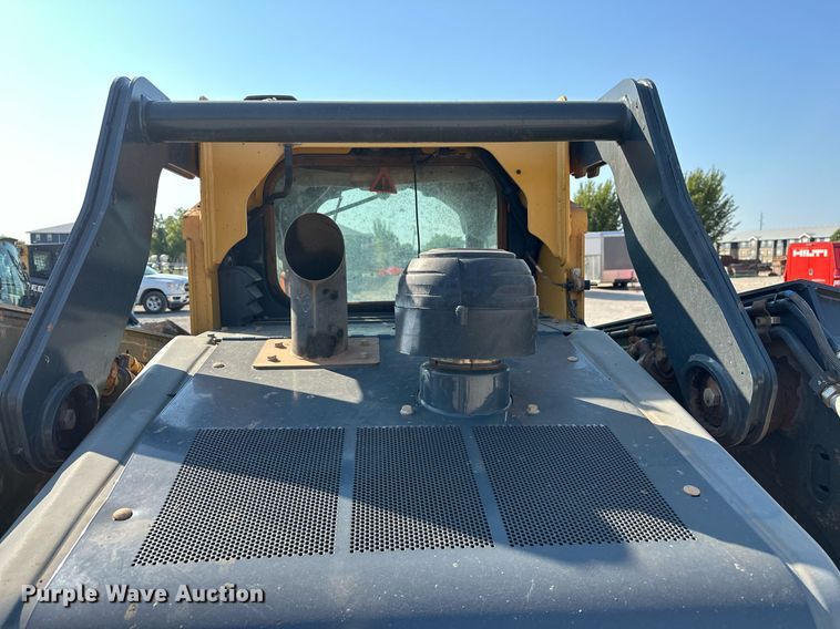 image for item EJ4898 2019 John Deere 333G tracked skid steer loader