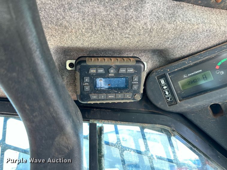 image for item EJ4898 2019 John Deere 333G tracked skid steer loader