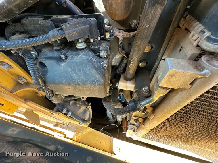 image for item EJ4898 2019 John Deere 333G tracked skid steer loader