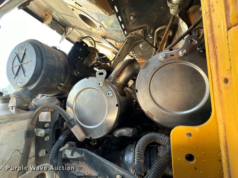 image for item EJ4898 2019 John Deere 333G tracked skid steer loader