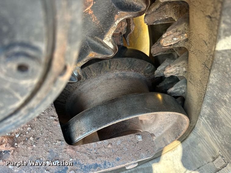 image for item EJ4898 2019 John Deere 333G tracked skid steer loader