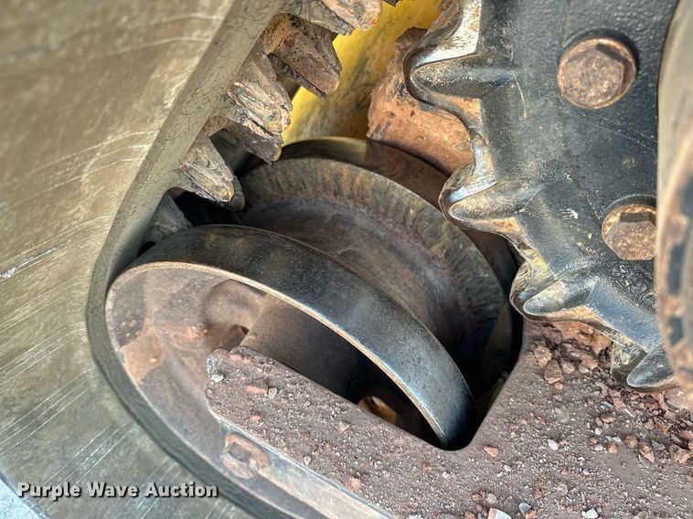 image for item EJ4898 2019 John Deere 333G tracked skid steer loader