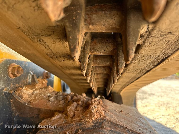 image for item EJ4898 2019 John Deere 333G tracked skid steer loader