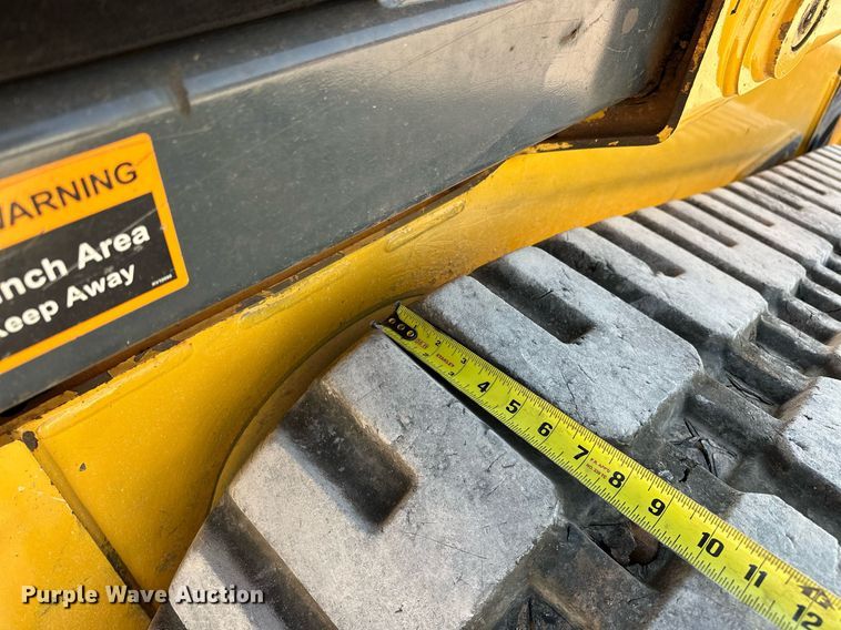 image for item EJ4898 2019 John Deere 333G tracked skid steer loader