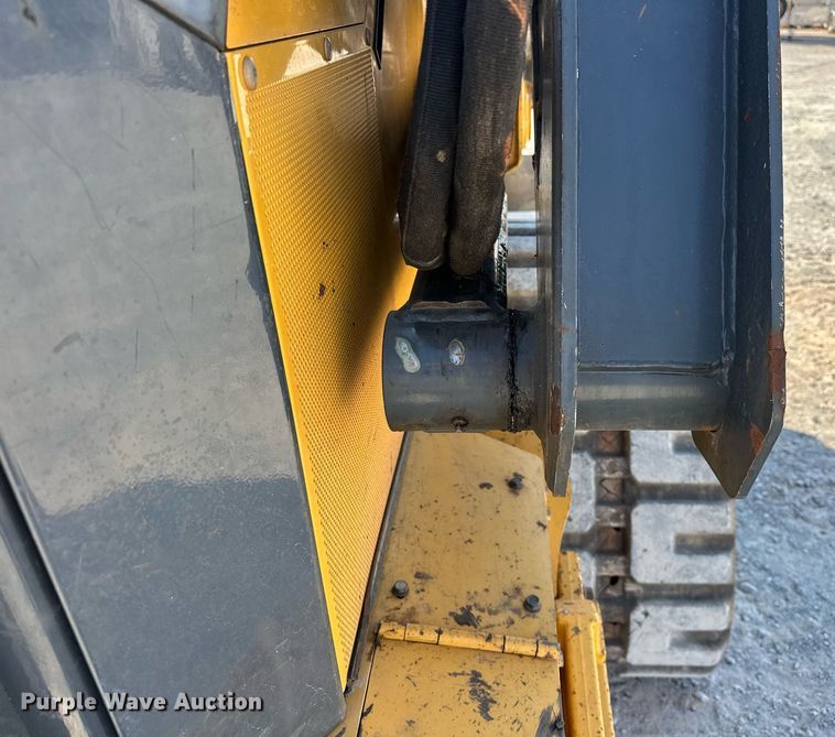 image for item EJ4899 2017 John Deere 333G tracked skid steer loader