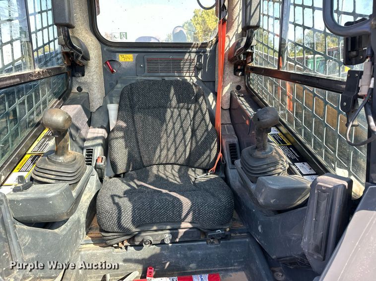 image for item EJ4899 2017 John Deere 333G tracked skid steer loader