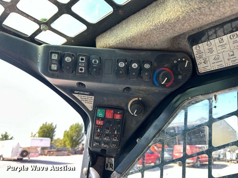 image for item EJ4899 2017 John Deere 333G tracked skid steer loader