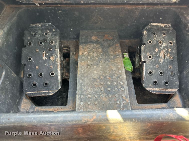 image for item EJ4899 2017 John Deere 333G tracked skid steer loader