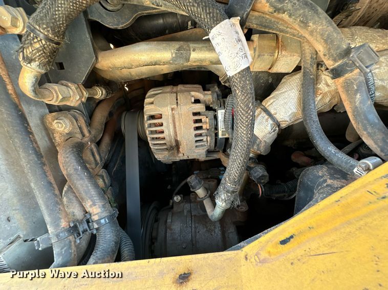 image for item EJ4899 2017 John Deere 333G tracked skid steer loader