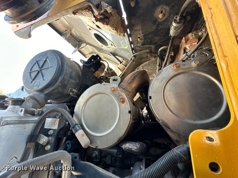 image for item EJ4899 2017 John Deere 333G tracked skid steer loader