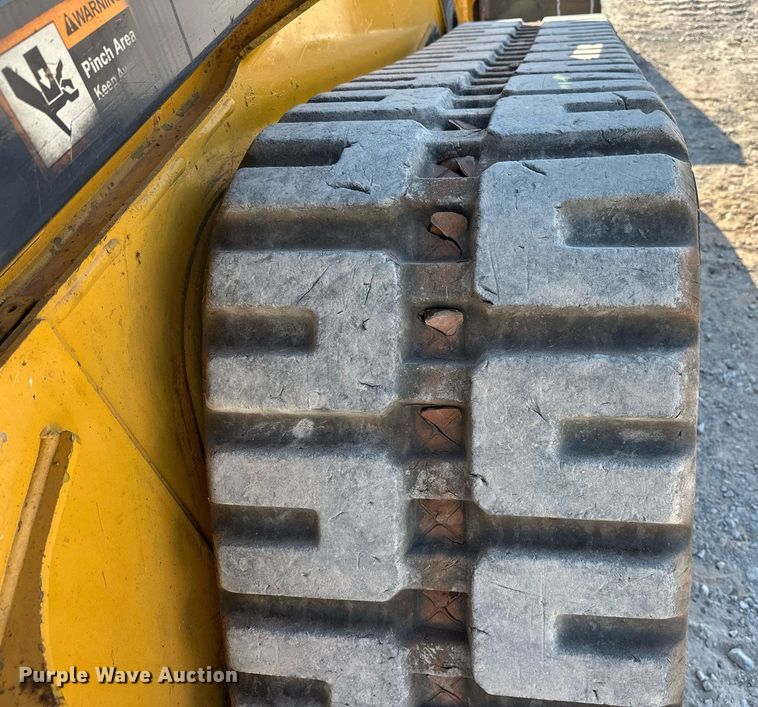 image for item EJ4899 2017 John Deere 333G tracked skid steer loader