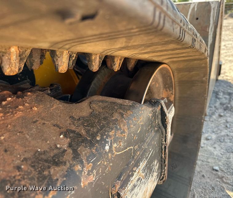 image for item EJ4899 2017 John Deere 333G tracked skid steer loader