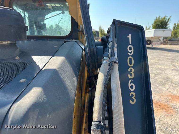 image for item EJ4900 2020 John Deere 333G tracked skid steer loader