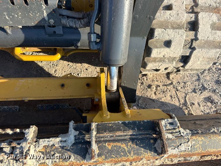 image for item EJ4901 2020 John Deere 333G tracked skid steer loader