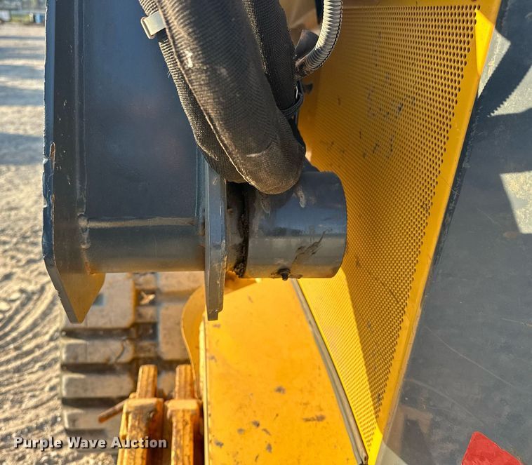 image for item EJ4901 2020 John Deere 333G tracked skid steer loader