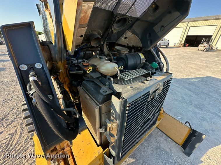 image for item EJ4901 2020 John Deere 333G tracked skid steer loader