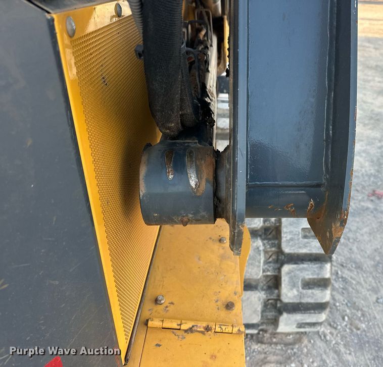 image for item EJ4902 2019 John Deere 333G  tracked skid steer loader