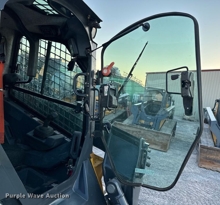 image for item EJ4902 2019 John Deere 333G  tracked skid steer loader