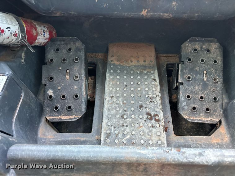 image for item EJ4902 2019 John Deere 333G  tracked skid steer loader