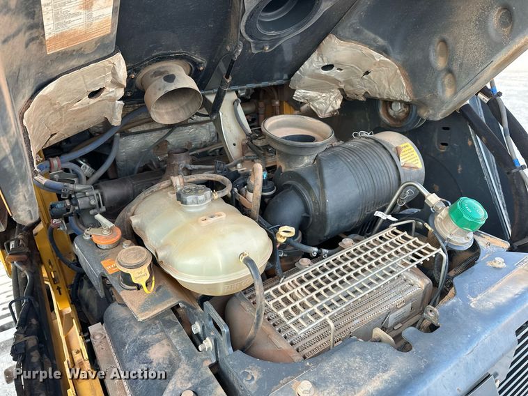 image for item EJ4902 2019 John Deere 333G  tracked skid steer loader