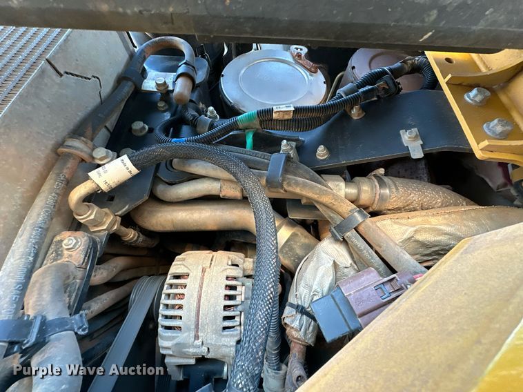 image for item EJ4902 2019 John Deere 333G  tracked skid steer loader