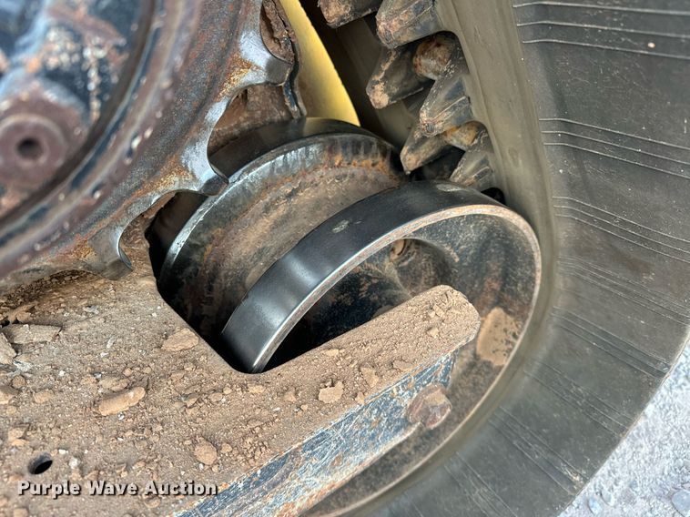 image for item EJ4902 2019 John Deere 333G  tracked skid steer loader