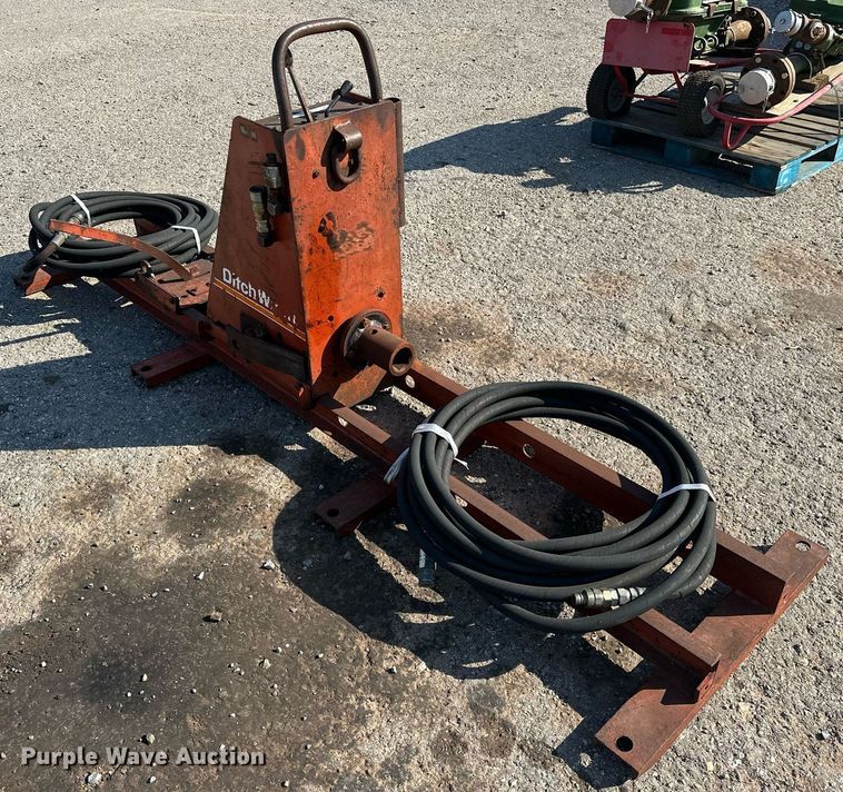 image for item EJ4906 Ditch Witch  140LA earth auger